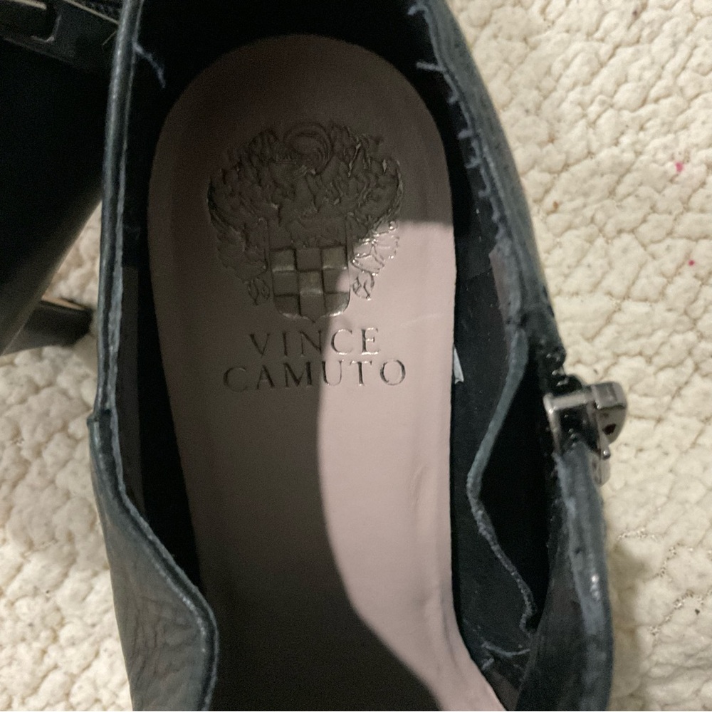 Vince Camuto Black Leather Pointed-Toe Ankle Booties - Picture 7 of 8